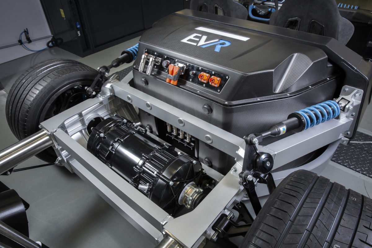 Williams Advanced Engineering debuts its latest electric vehicle innovation at Cenex LCV